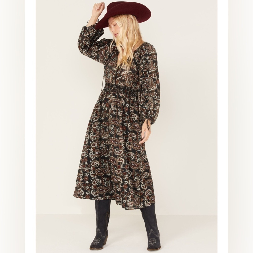 Tuckernuck CLEOBELLA CORRINE PAISLEY MIDI DRESS SIZE M $279 (selling online)